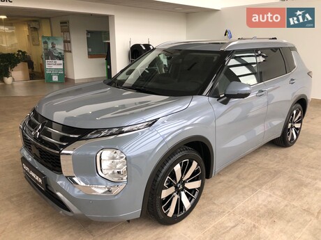 Mitsubishi Outlander 2025