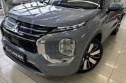 Mitsubishi Outlander Ultimate