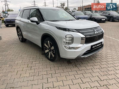 Mitsubishi Outlander 2025 Ultimate