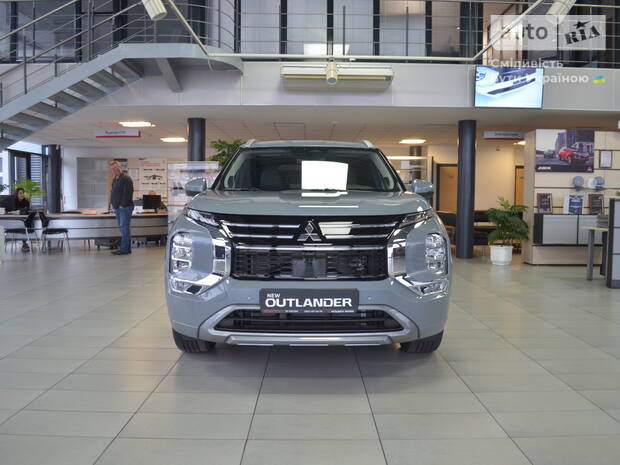 Mitsubishi Outlander 2025