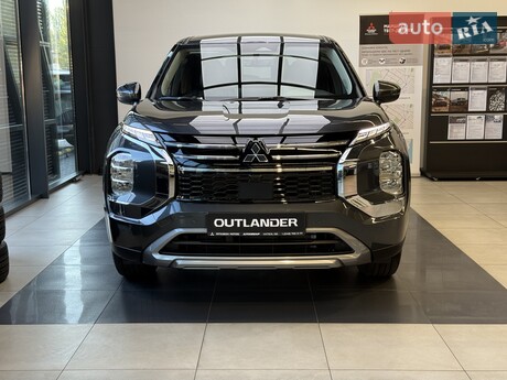 Mitsubishi Outlander 2025