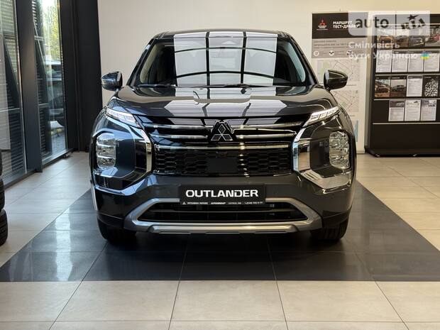 Mitsubishi Outlander 2025