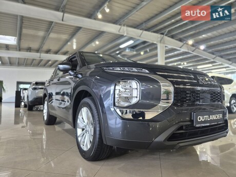 Mitsubishi Outlander 2025