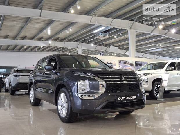 Mitsubishi Outlander 2025