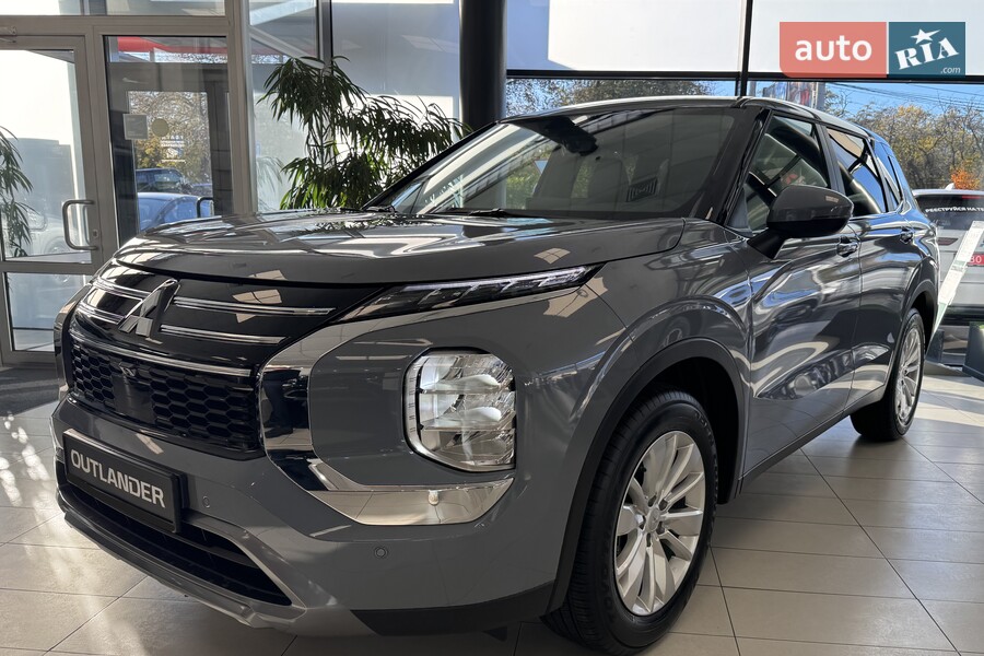Mitsubishi Outlander - фото 4