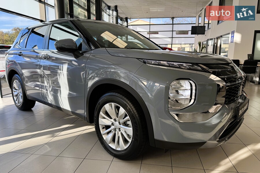 Mitsubishi Outlander - фото 2