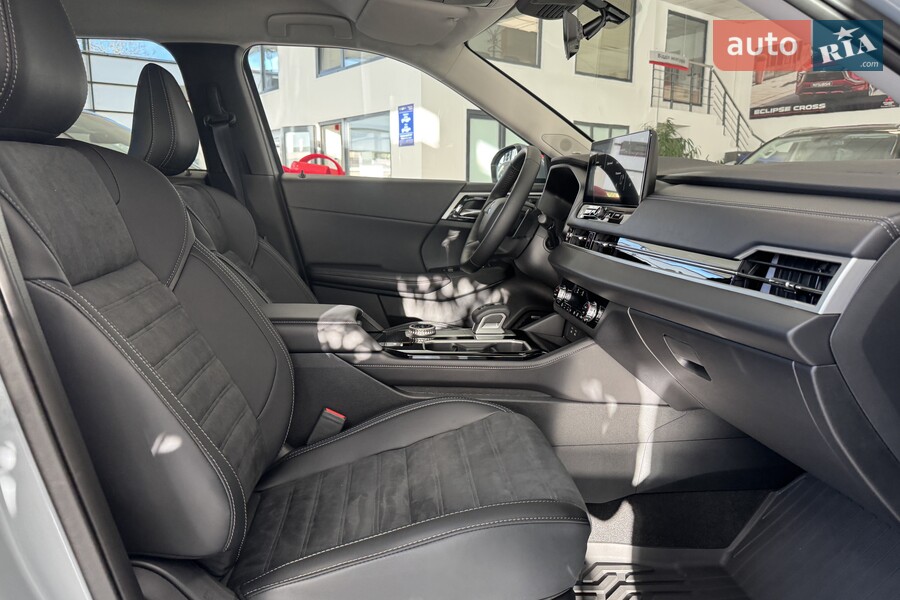 Mitsubishi Outlander - фото 13