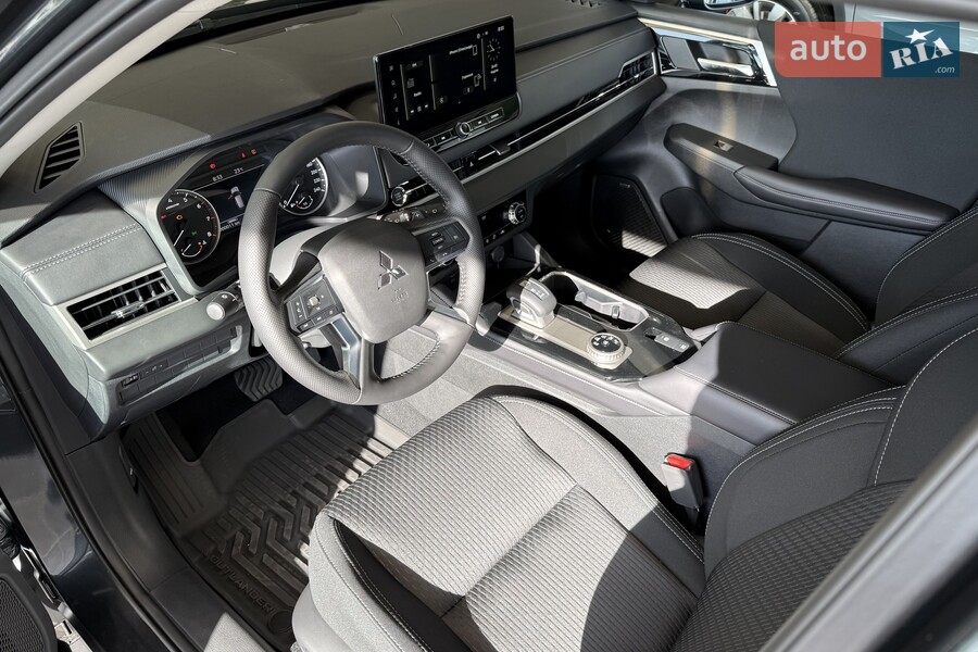 Mitsubishi Outlander - фото 22