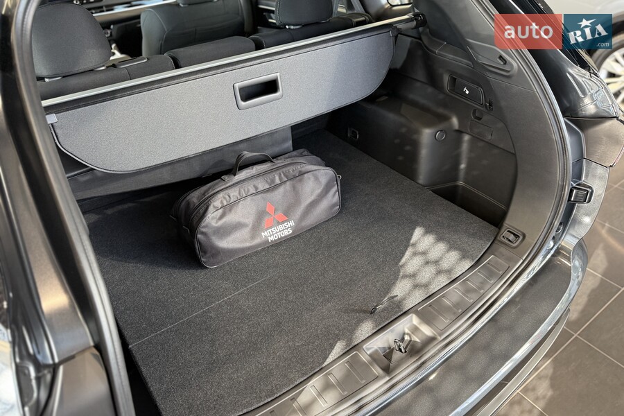 Mitsubishi Outlander - фото 26