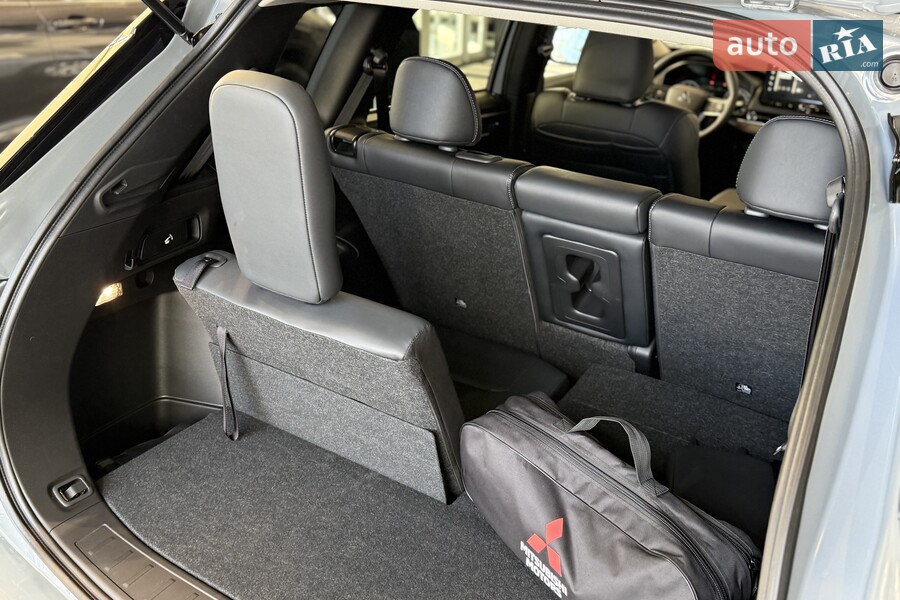 Mitsubishi Outlander - фото 14