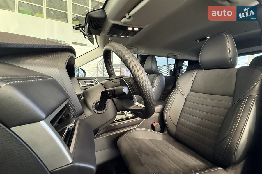 Mitsubishi Outlander - фото 16