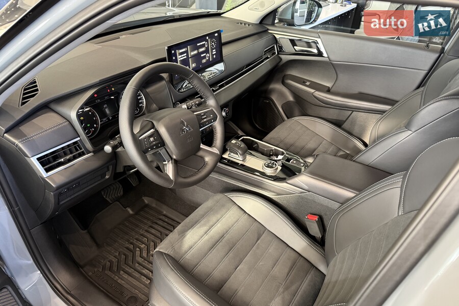 Mitsubishi Outlander - фото 22
