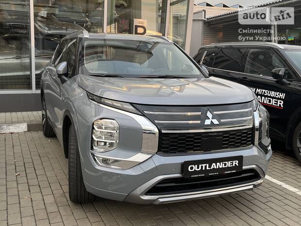 Mitsubishi Outlander 2025