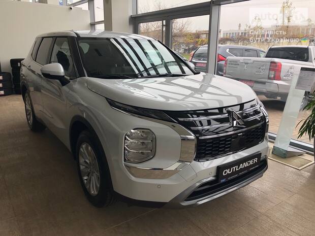 Mitsubishi Outlander 2025