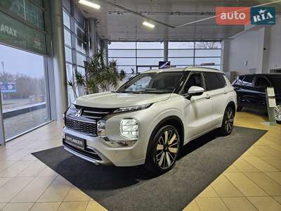 Mitsubishi Outlander 2025 Ultimate