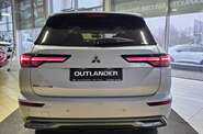 Mitsubishi Outlander Ultimate