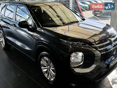 Mitsubishi Outlander 2025 Business