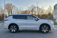 Mitsubishi Outlander Ultimate
