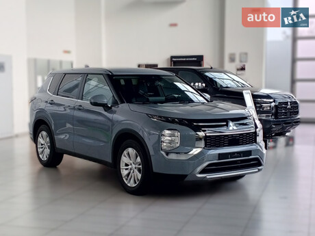 Mitsubishi Outlander 2025