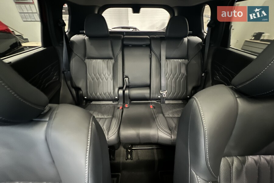 Mitsubishi Outlander - фото 19