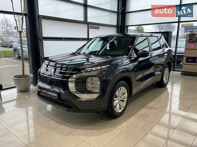 Mitsubishi Outlander 2025 Business