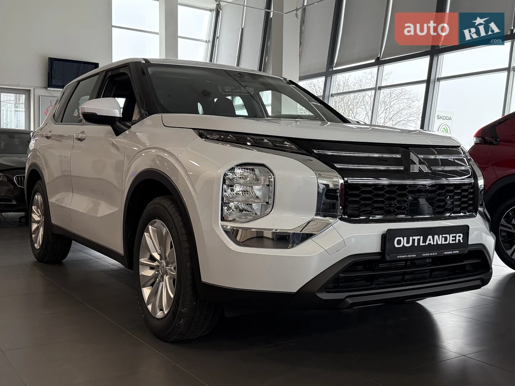 Mitsubishi Outlander Business