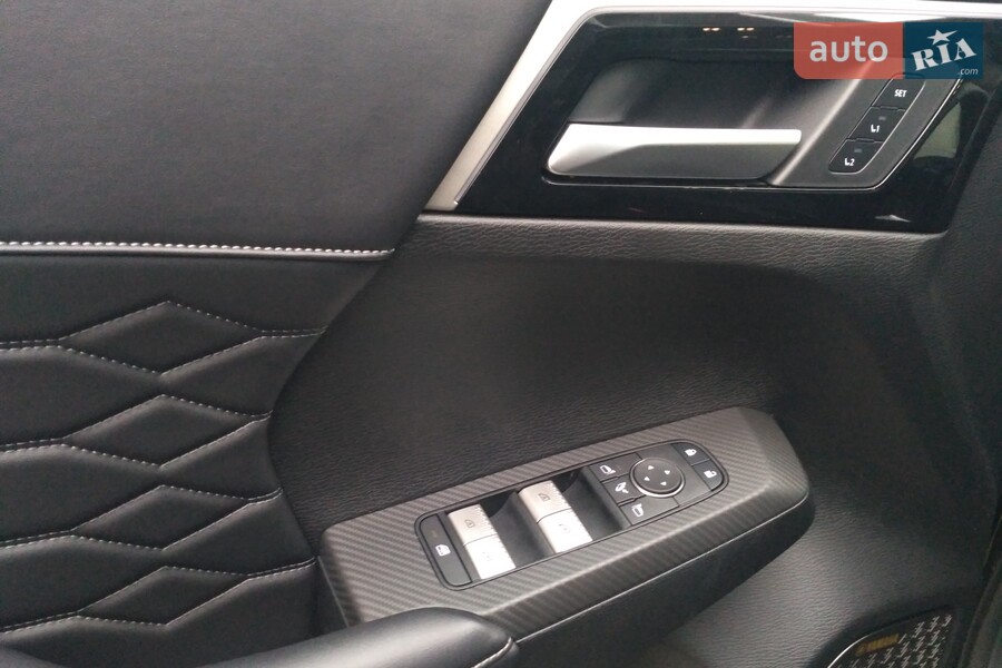 Mitsubishi Outlander - фото 15