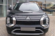 Mitsubishi Outlander - фото 2