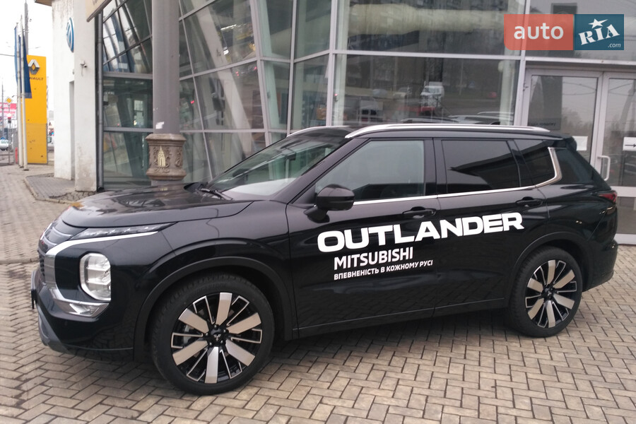 Mitsubishi Outlander - фото 4