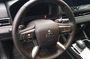 Mitsubishi Outlander - фото 16