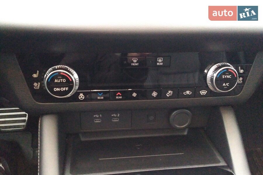 Mitsubishi Outlander - фото 18