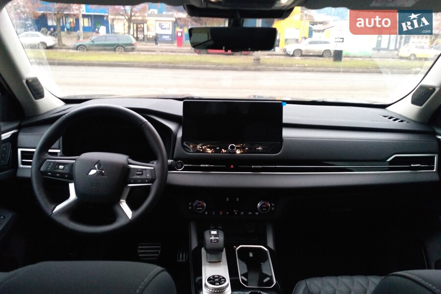 Mitsubishi Outlander - фото 28