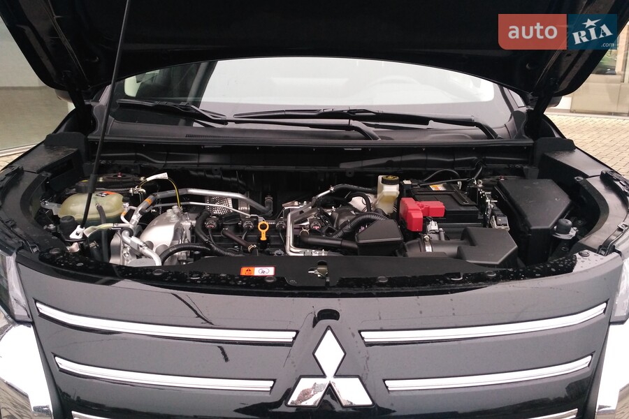 Mitsubishi Outlander - фото 30