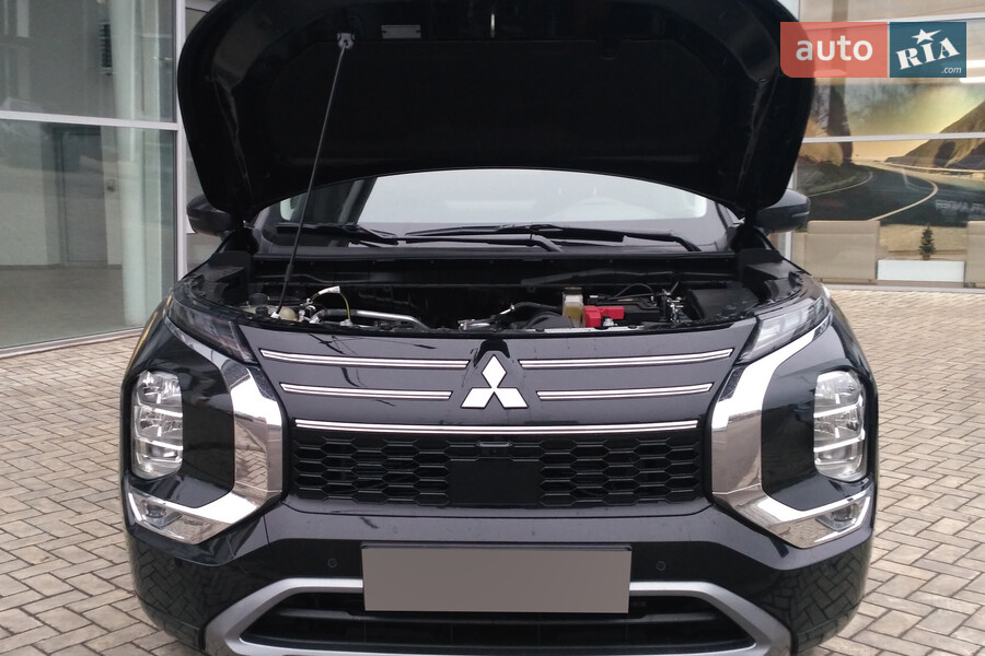 Mitsubishi Outlander - фото 29