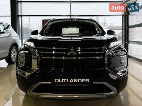 Mitsubishi Outlander 2025