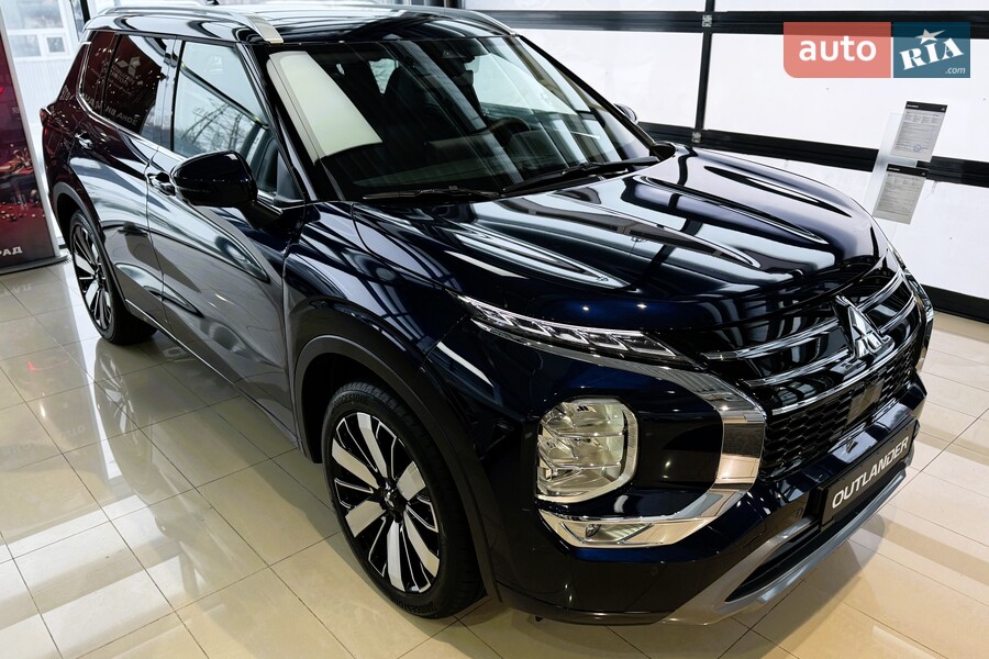 Mitsubishi Outlander - фото 2