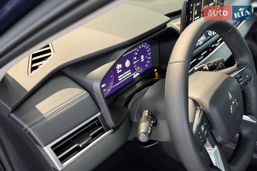 Mitsubishi Outlander - фото 13