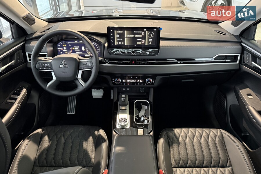 Mitsubishi Outlander - фото 24