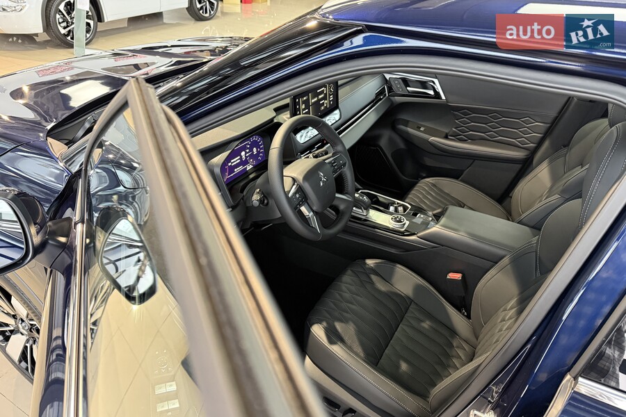 Mitsubishi Outlander - фото 23