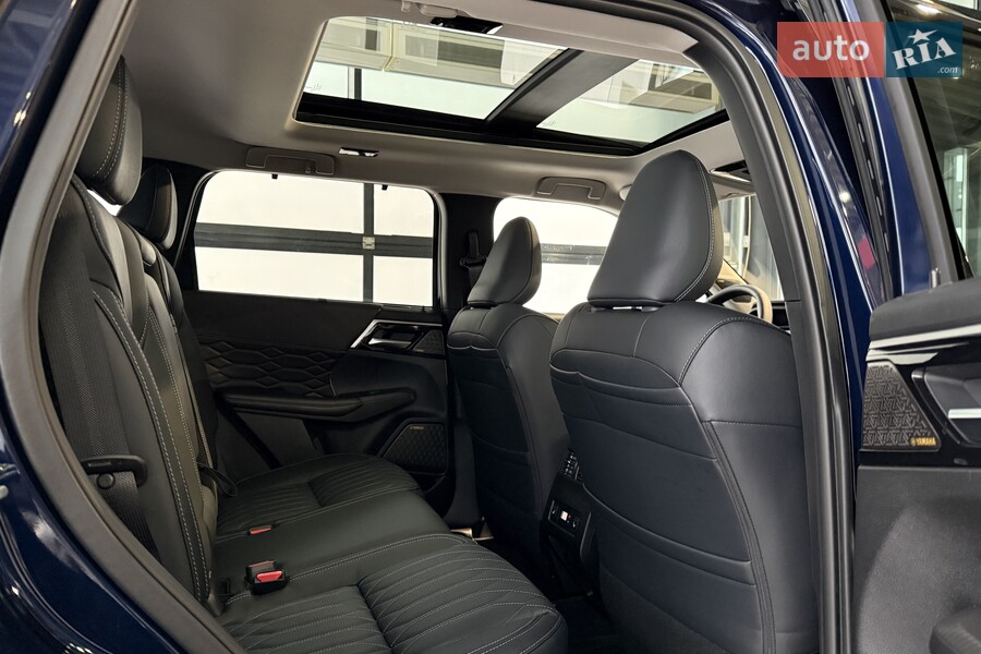 Mitsubishi Outlander - фото 27