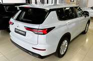 Mitsubishi Outlander Business