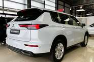Mitsubishi Outlander - фото 5