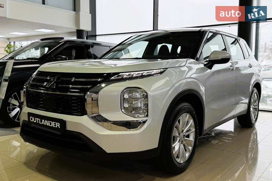 Mitsubishi Outlander - фото 4