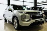 Mitsubishi Outlander - фото 1