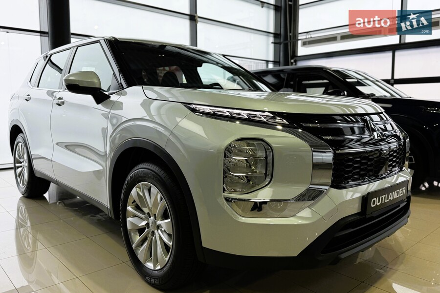 Mitsubishi Outlander - фото 2