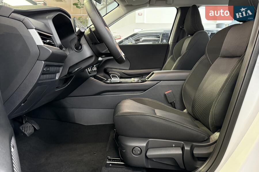 Mitsubishi Outlander - фото 12