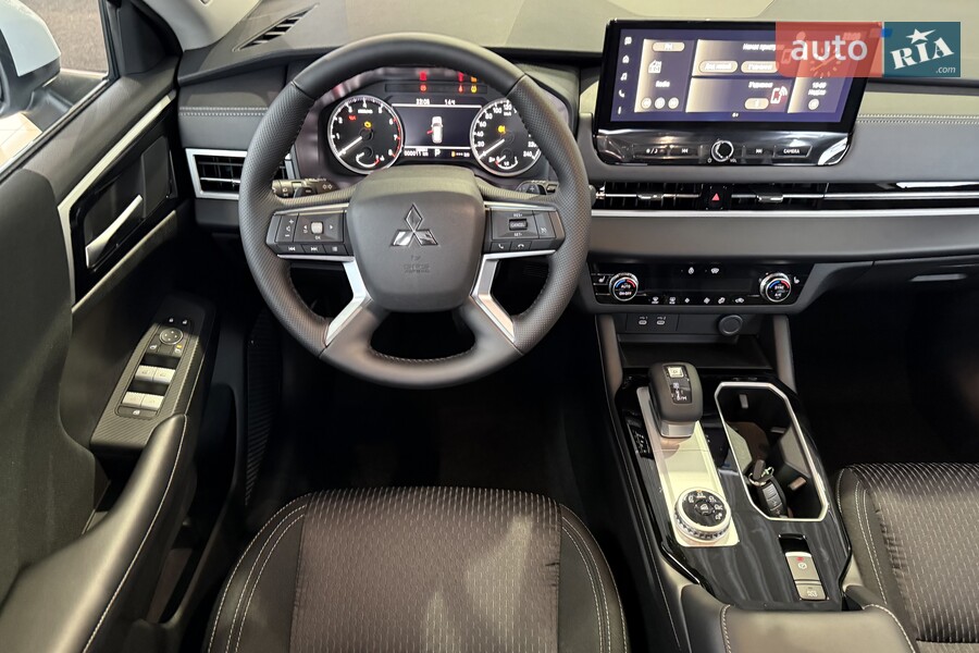 Mitsubishi Outlander - фото 18