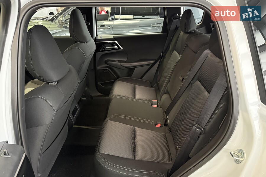 Mitsubishi Outlander - фото 17