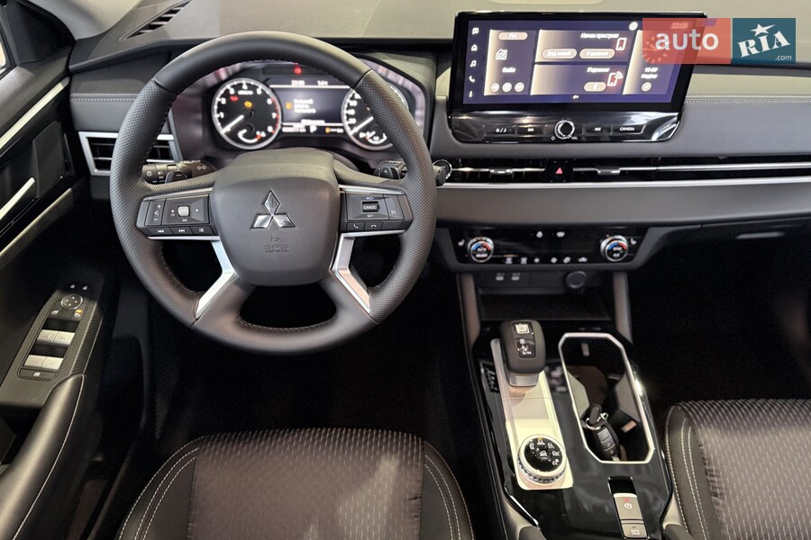 Mitsubishi Outlander - фото 19