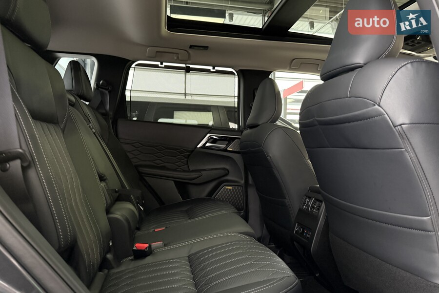 Mitsubishi Outlander - фото 20